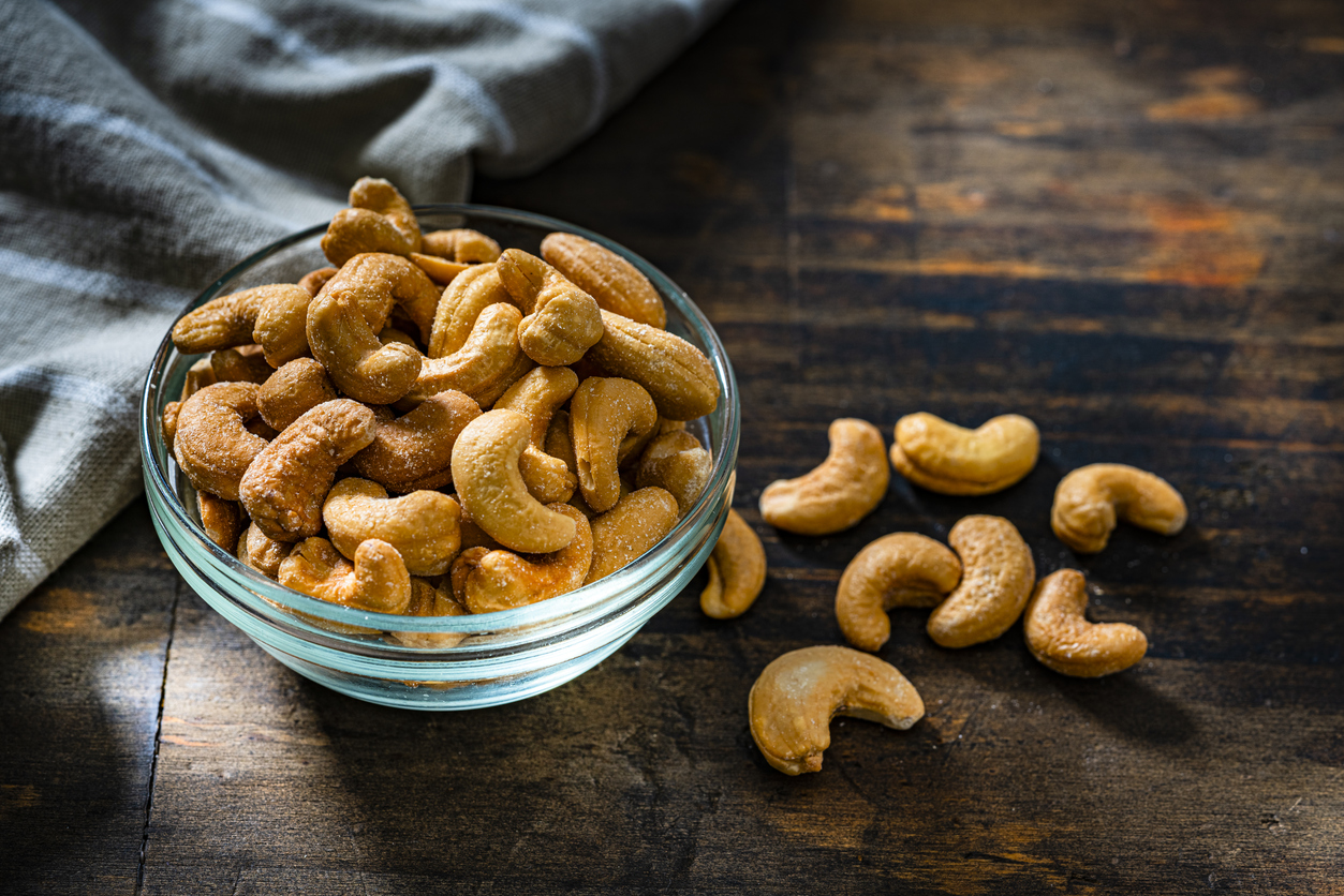 Information, Uses, Health Benefits, and Nutritional Value for Cashew ...