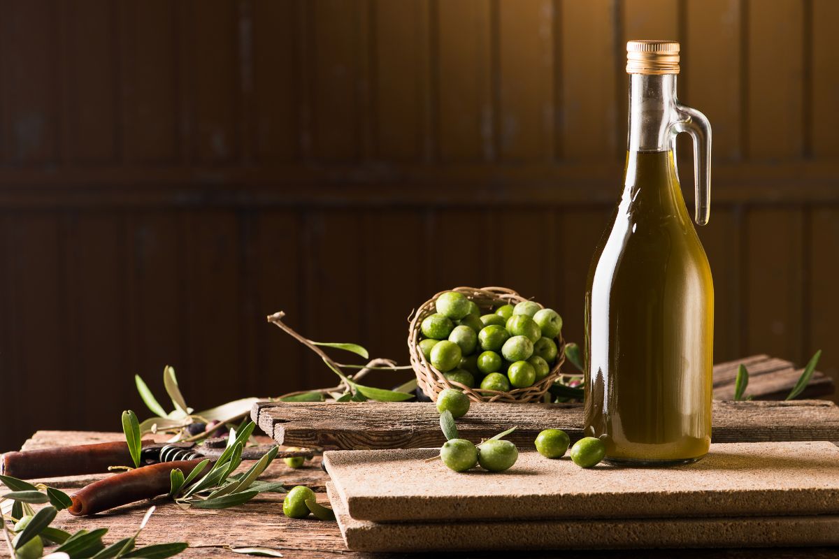 White-label vs. private-label olive oil