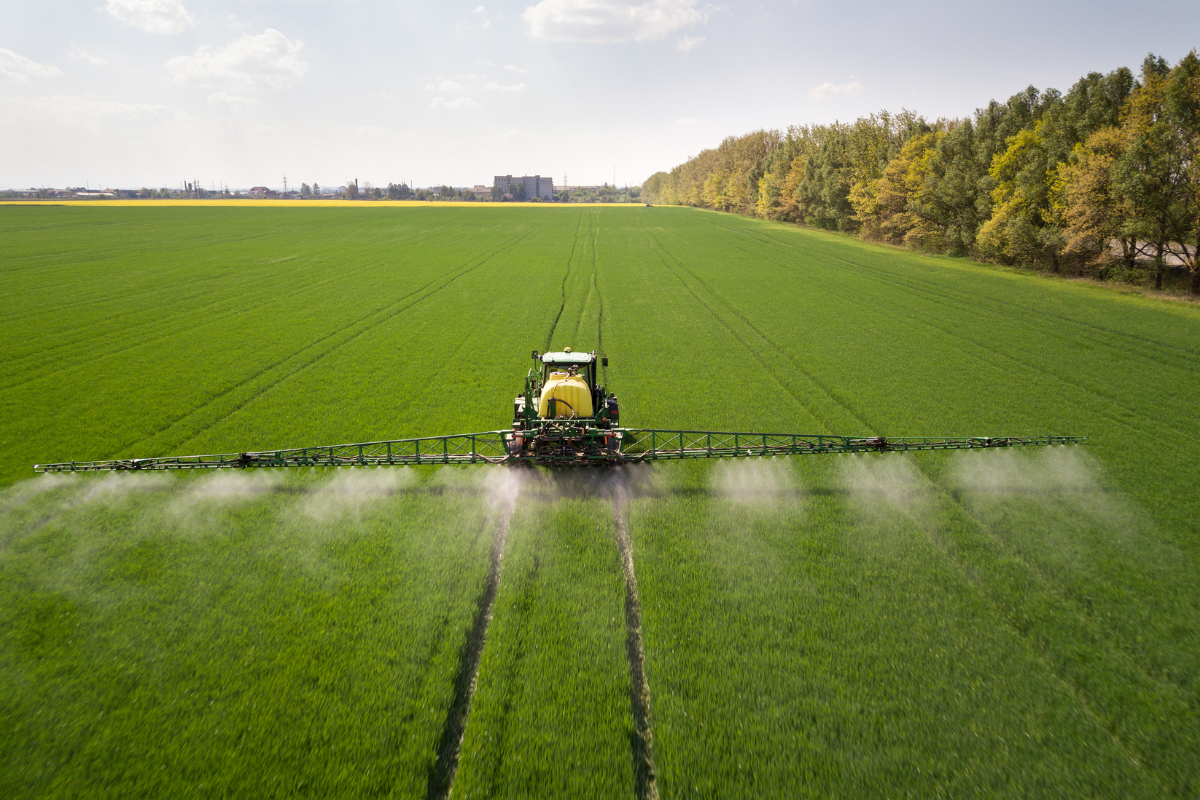 Pesticide use and farm water withdrawal are moving the wrong way worldwide Pesticide use and farm water withdrawal are moving the wrong way worldwide