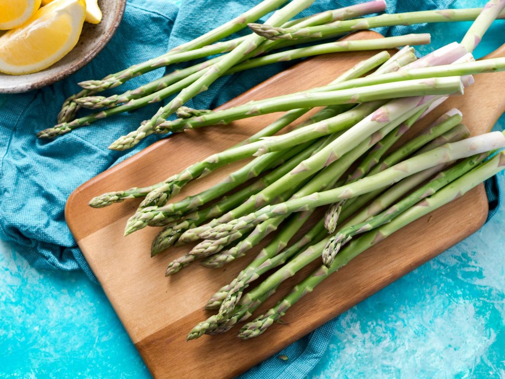 Informazioni, impieghi, benefici per la salute e valori nutrizionali degli asparagi