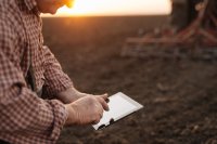 What Farmers Are Searching For: 2025 Agrifood Sector Trends Shaping Global Agriculture
