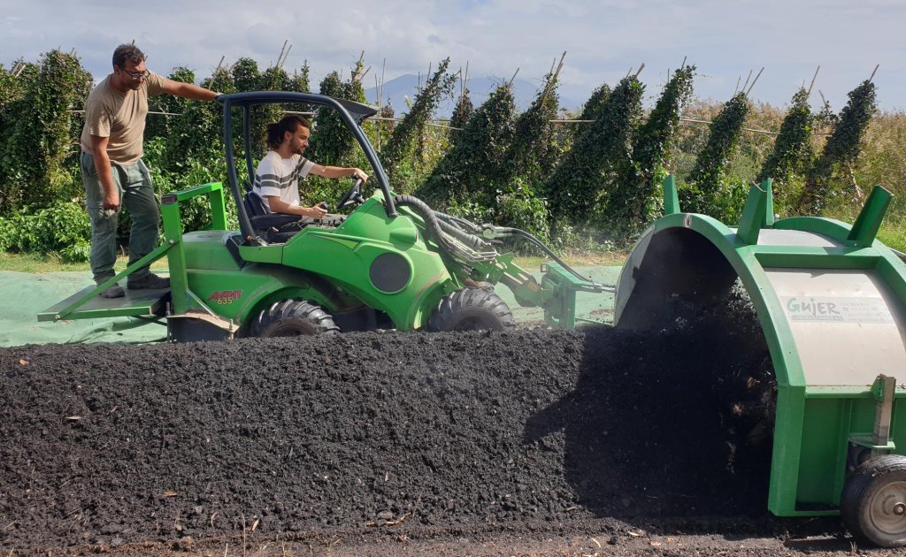 Workshop: Phytoponic composting & biocyclic-vegan humus soil refinement ...