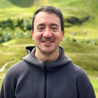 Onur Yuzugullu Onur Yüzügüllü