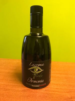 Extra virgin olive oil "Armonia" Lacryma Verde 500 ml bottle 
