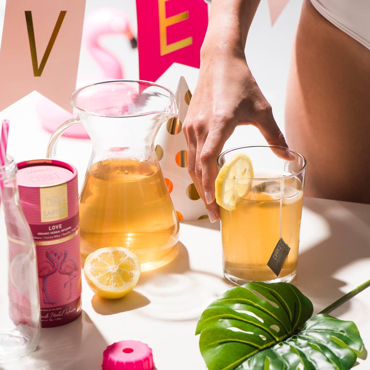 SARISTI Love Organic Herbal Tea Blend , Golden Edition , Carton Cylinder