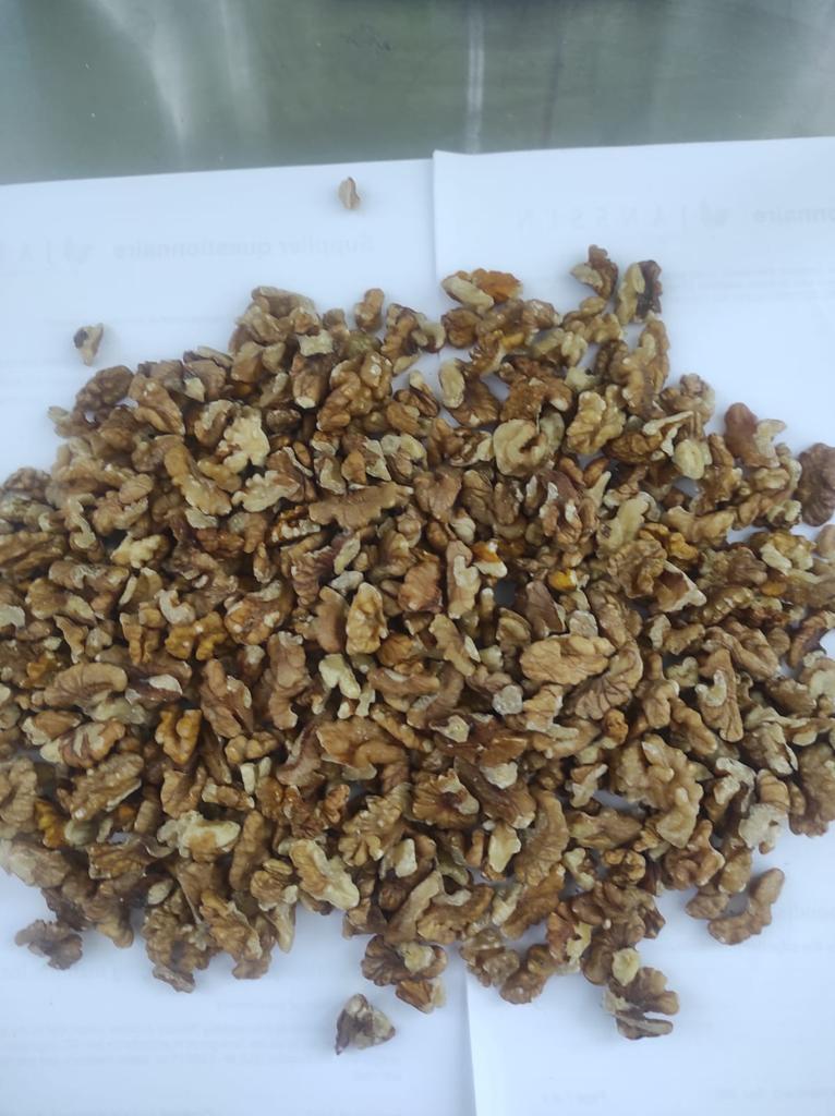 Quarters Bio Walnut Kernel