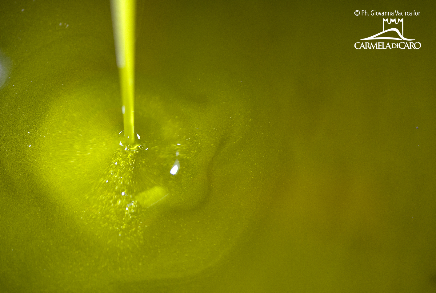 Extra Virgin Olive Oil Rustico, Cold Extracted, 100% Italian