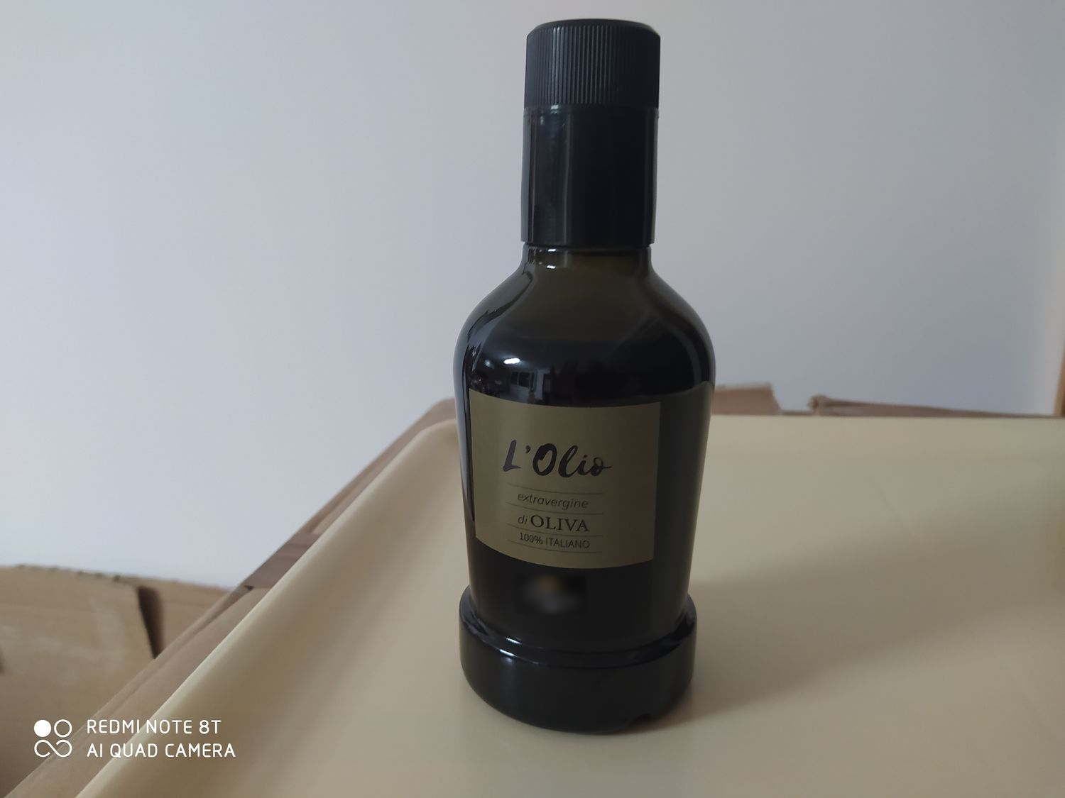 Εxtra virgin olive oil 100% western Sicilian cultivar in 250 ml bottles