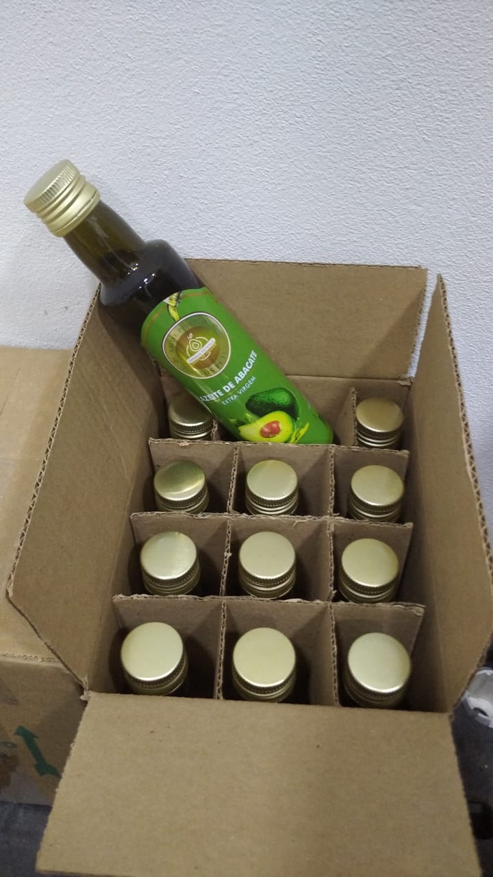 Extra Virgin Avocado Oil 0.4% Acidity Box (12 glass bottle of 250Ml each)