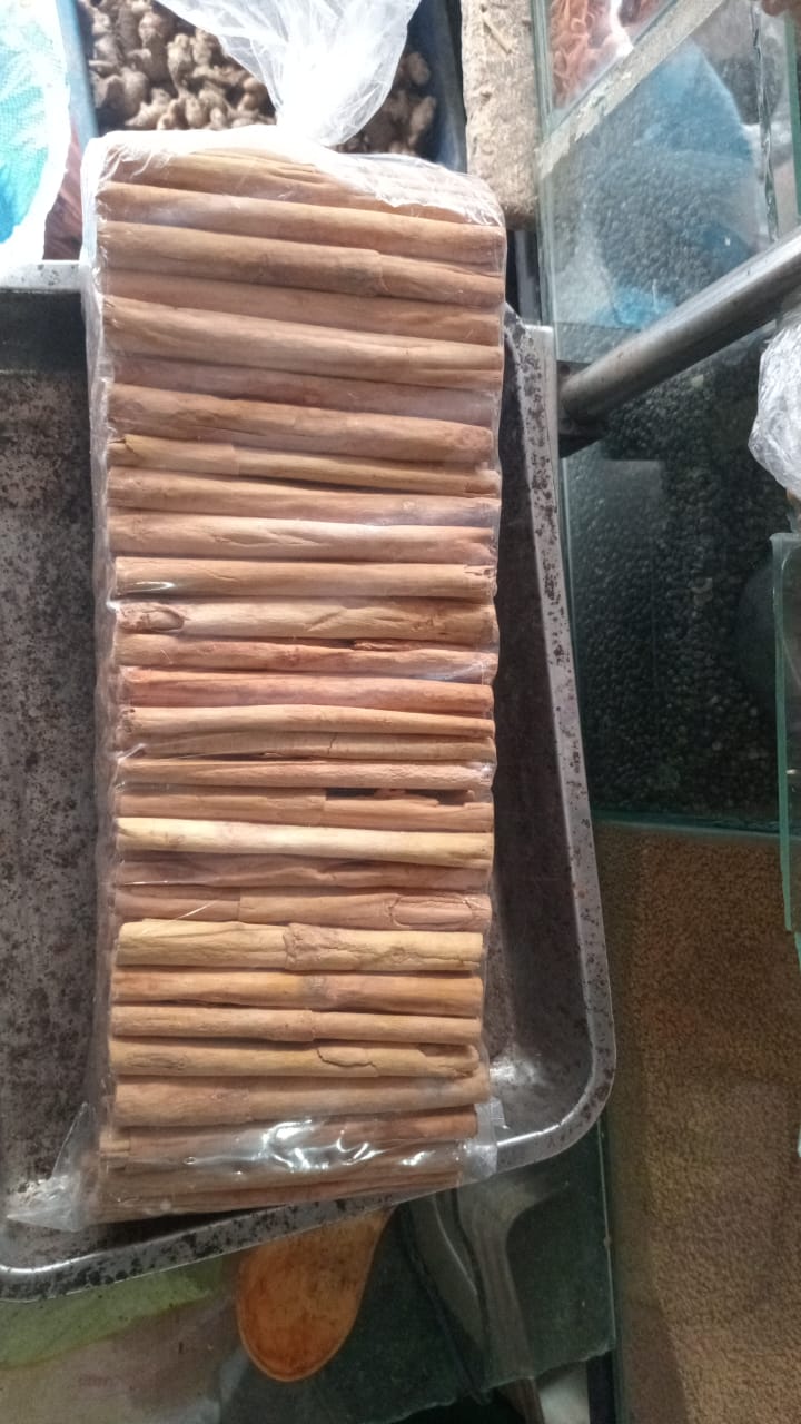 Cinnamon sticks