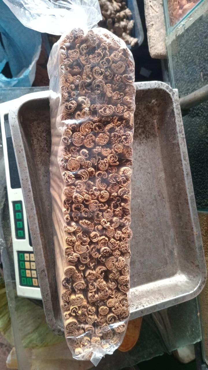 Cinnamon sticks