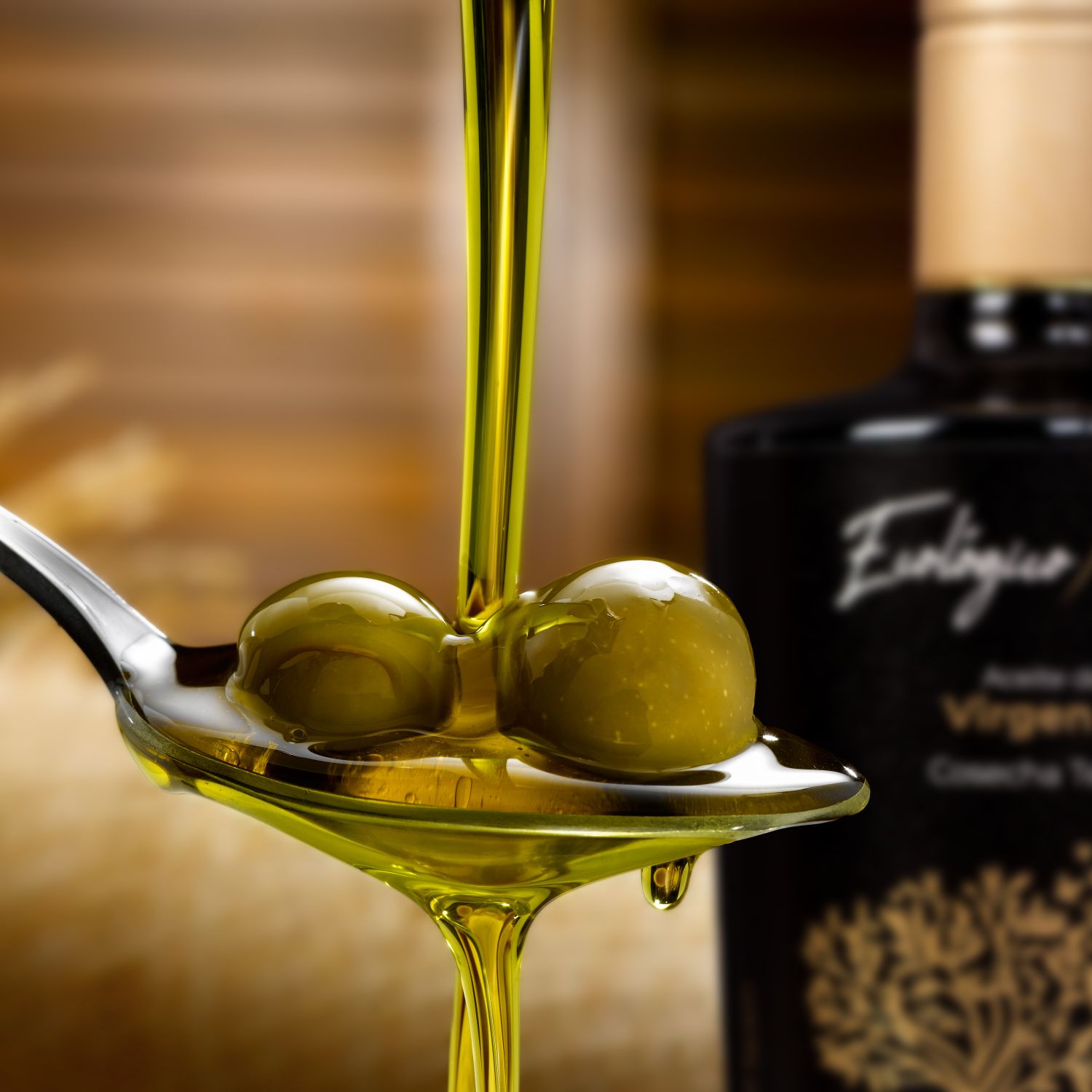 Extra Virgin Olive Oil, Organic - Magnum Early Harvest - 1.5L glass bottle - Wooden case