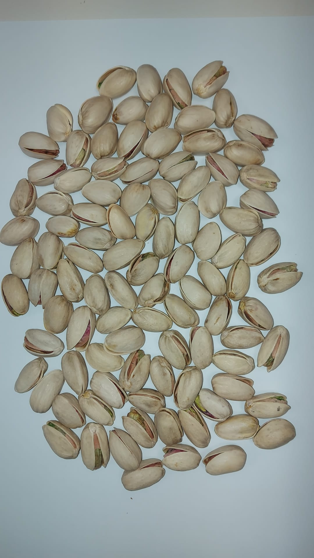 Pistachio in shell - naturally open - Cal 18/20 - price per Kg