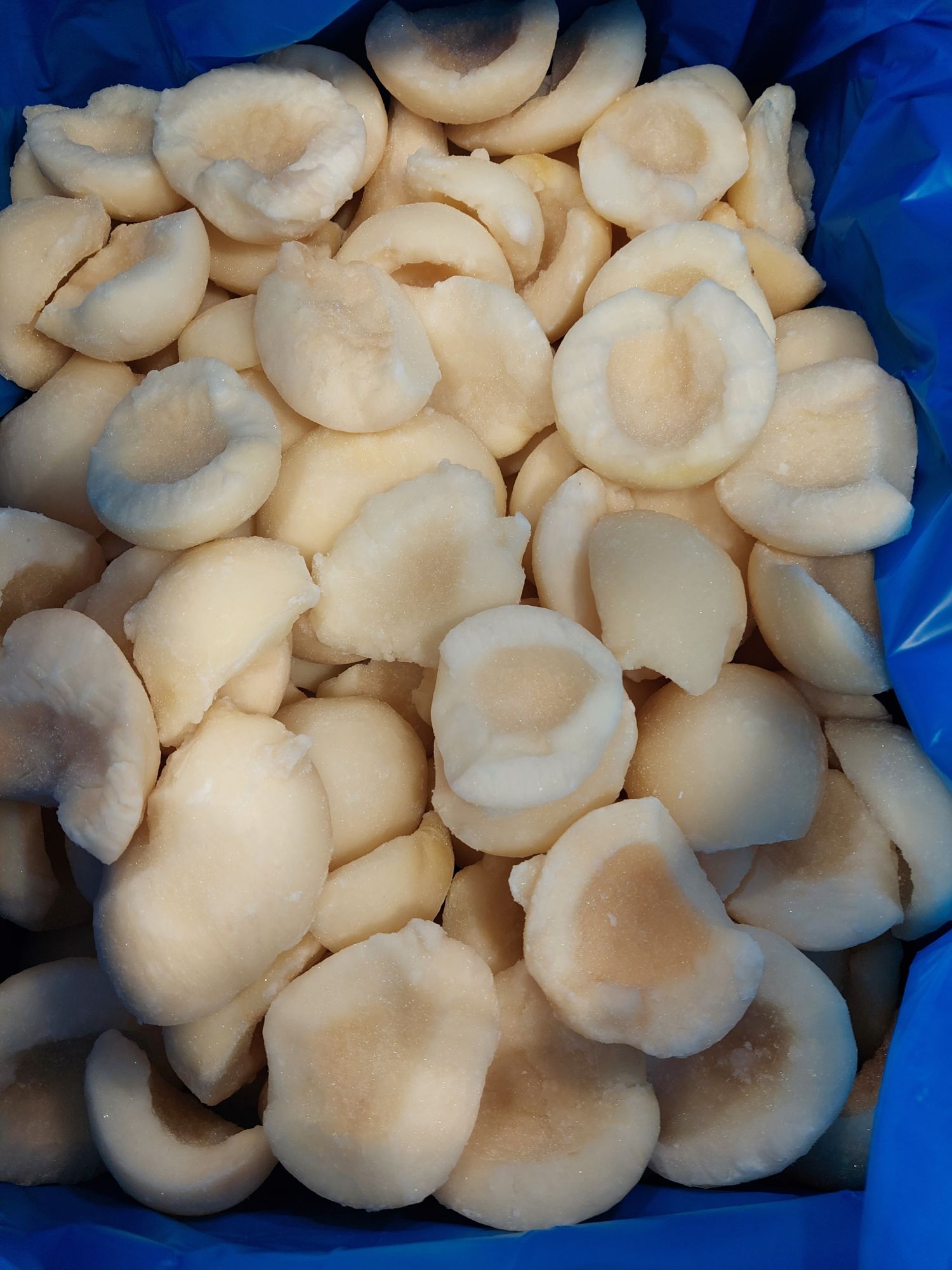 White peach halves IQF halves Origin Greece packing in cartons 10 kg net