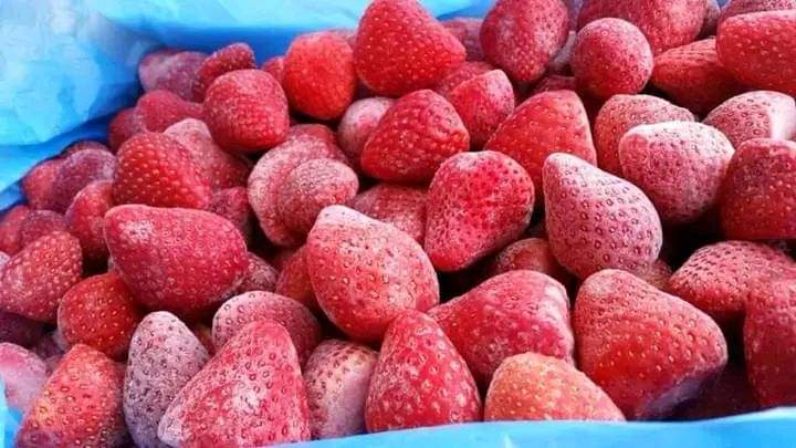 IQF Frozen strawberry uncalibrated grade A -without calyx - 10kg carton -Origin Egypt