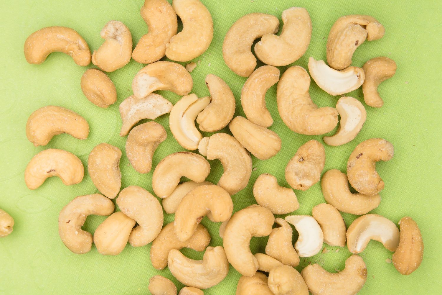 1kg cashew Nut seed - Fried with salt. Export quality