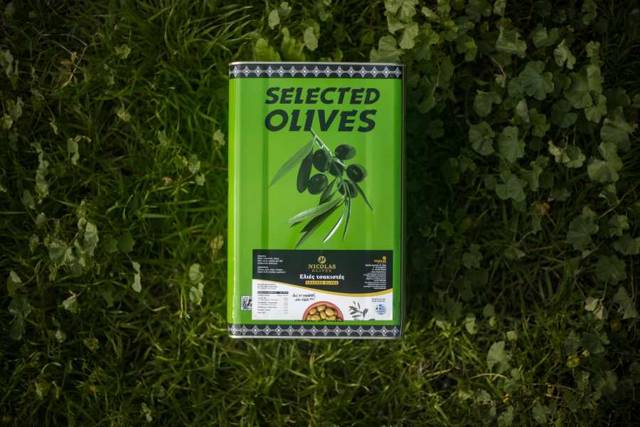 Crushed Olives 201-230 Tin Container 13 kg