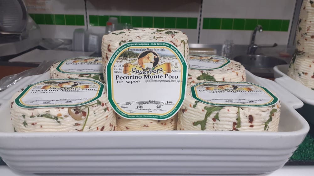 Semi-aged Pecorino cheese 500 g