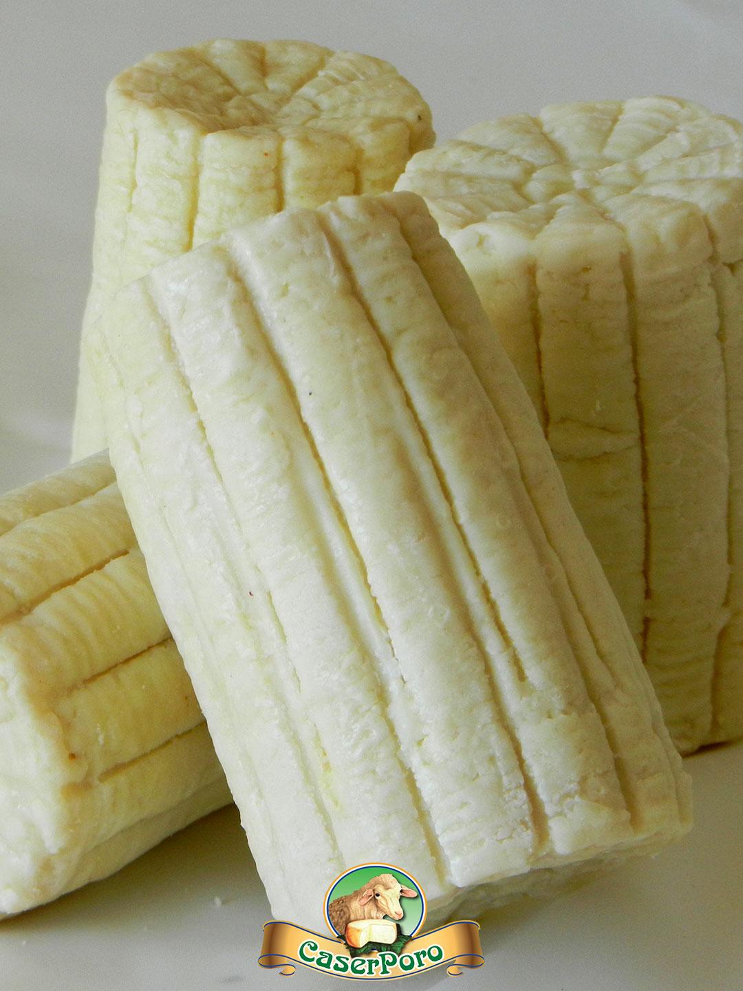Smoked, salted and seasoned sheep ricotta 300 g.