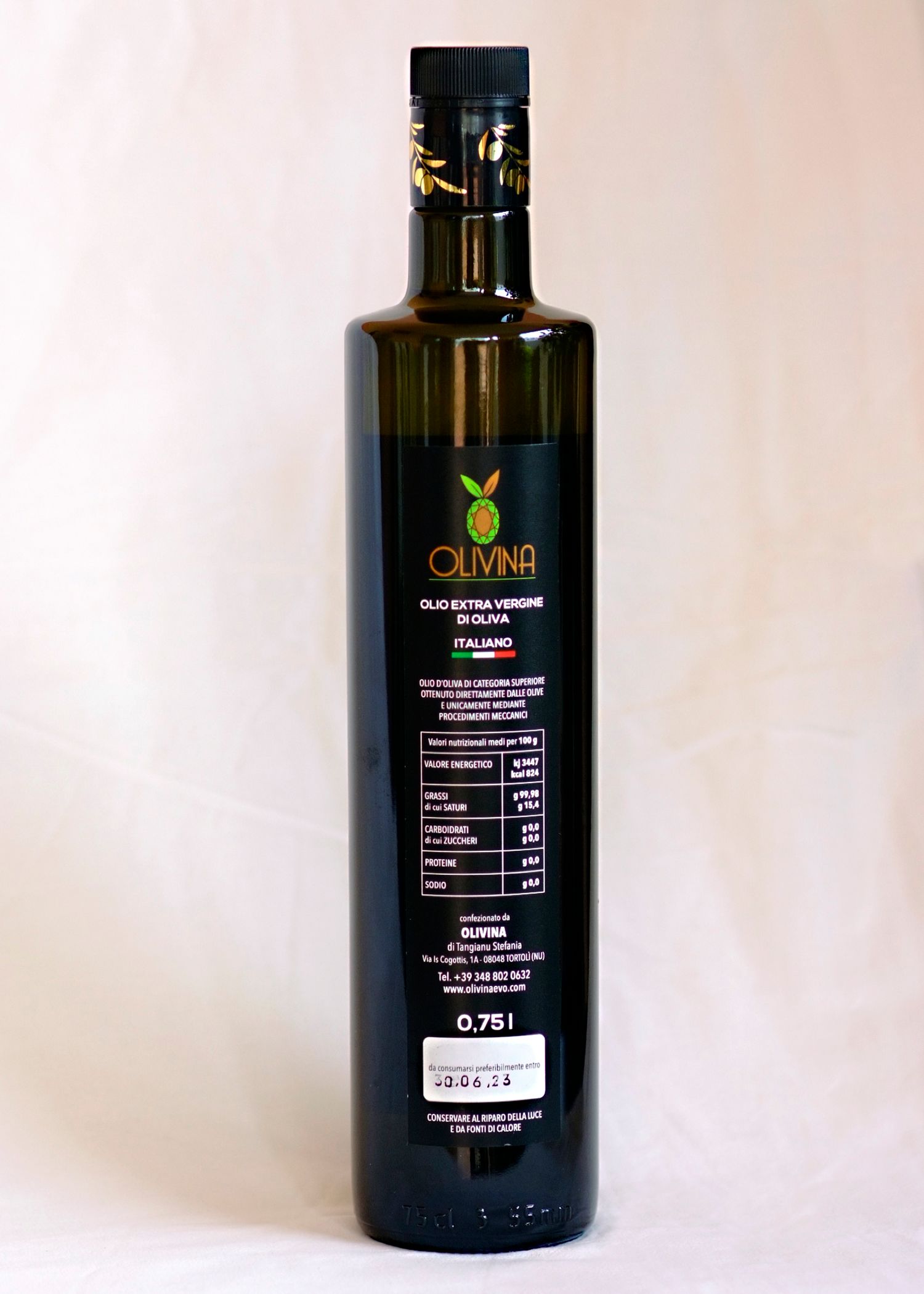 EXTRA VIRGIN OLIVE OIL - COLD PRESSED - ITALIAN - GLASS BOTTLE 0,75 L