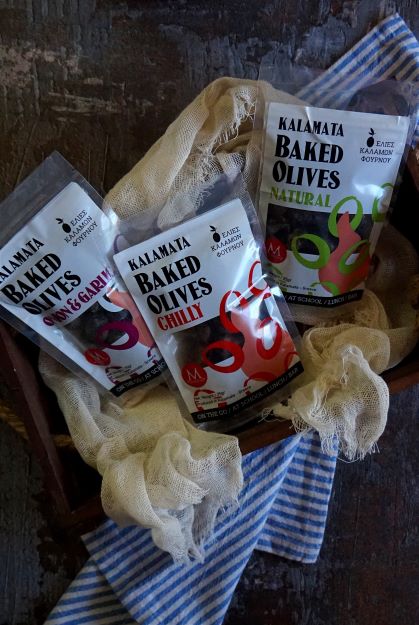 Kalamon Baked Olives with Garlic - Onion flavor.