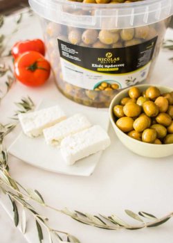 Mammoth Olives 70 - 90 Tin Container 13 kg