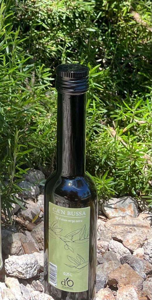 Extra Virgin Olive Oil Denomination of Origin Mallorca 25cl bottle.