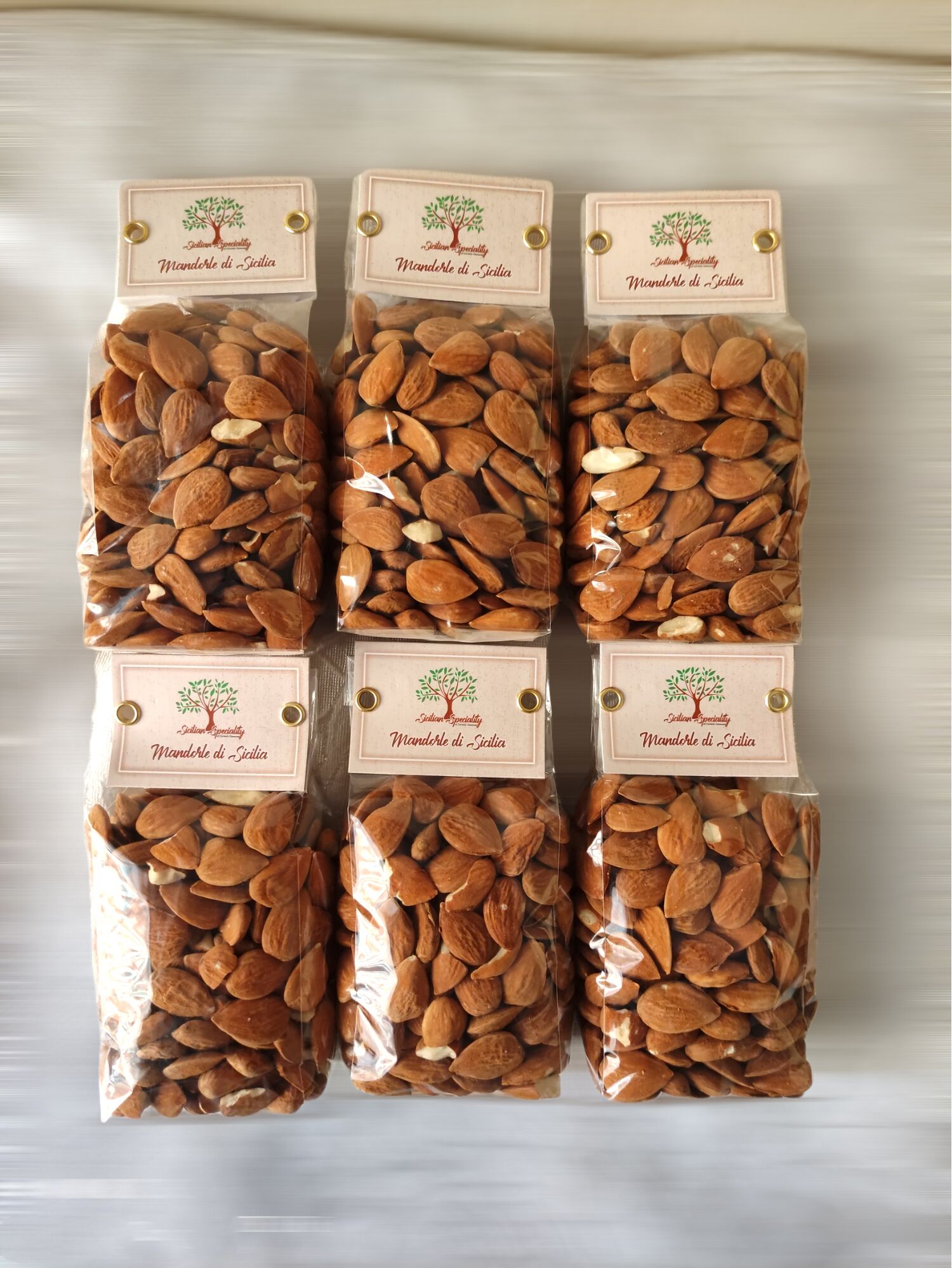 Shelled Sicilian Almonds in premium 150-gram packs