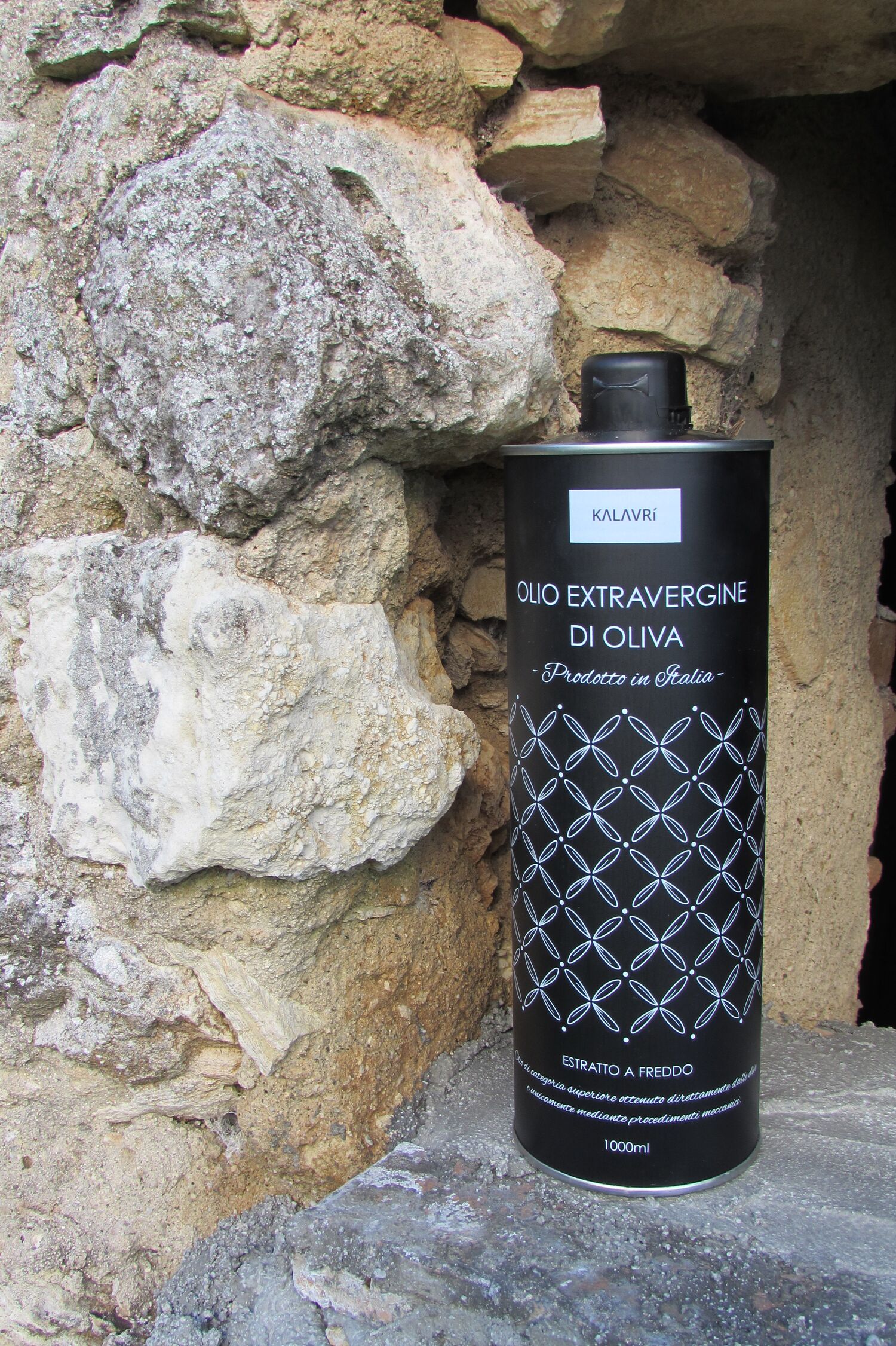 Extra Virgin Olive Oil - 1 liter can. Pack of 3 cans.