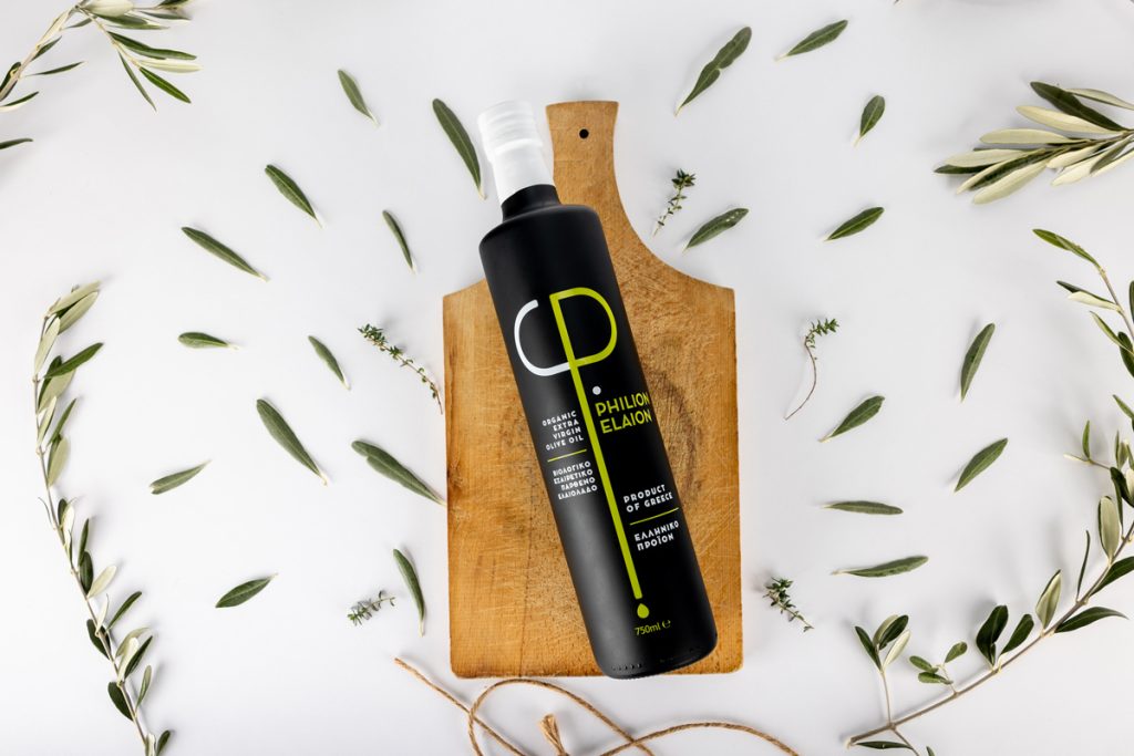 Organic extra Virgin Οlive Οil early harvest blend Kalamon and Koroneiki variety in black glass bottle 750 ml