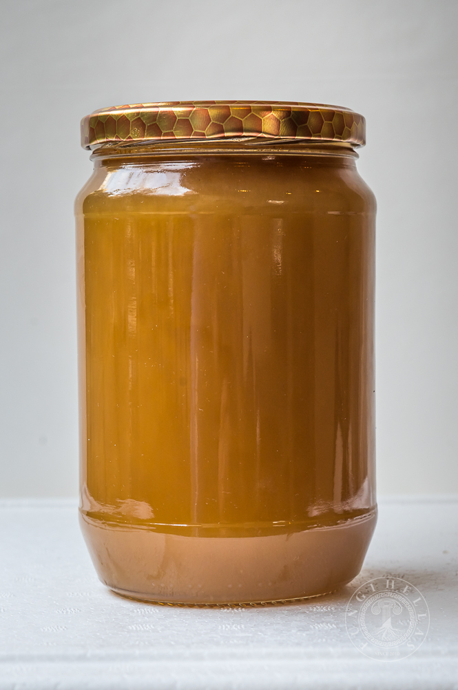 Fir honey with pearl highlights 1kg