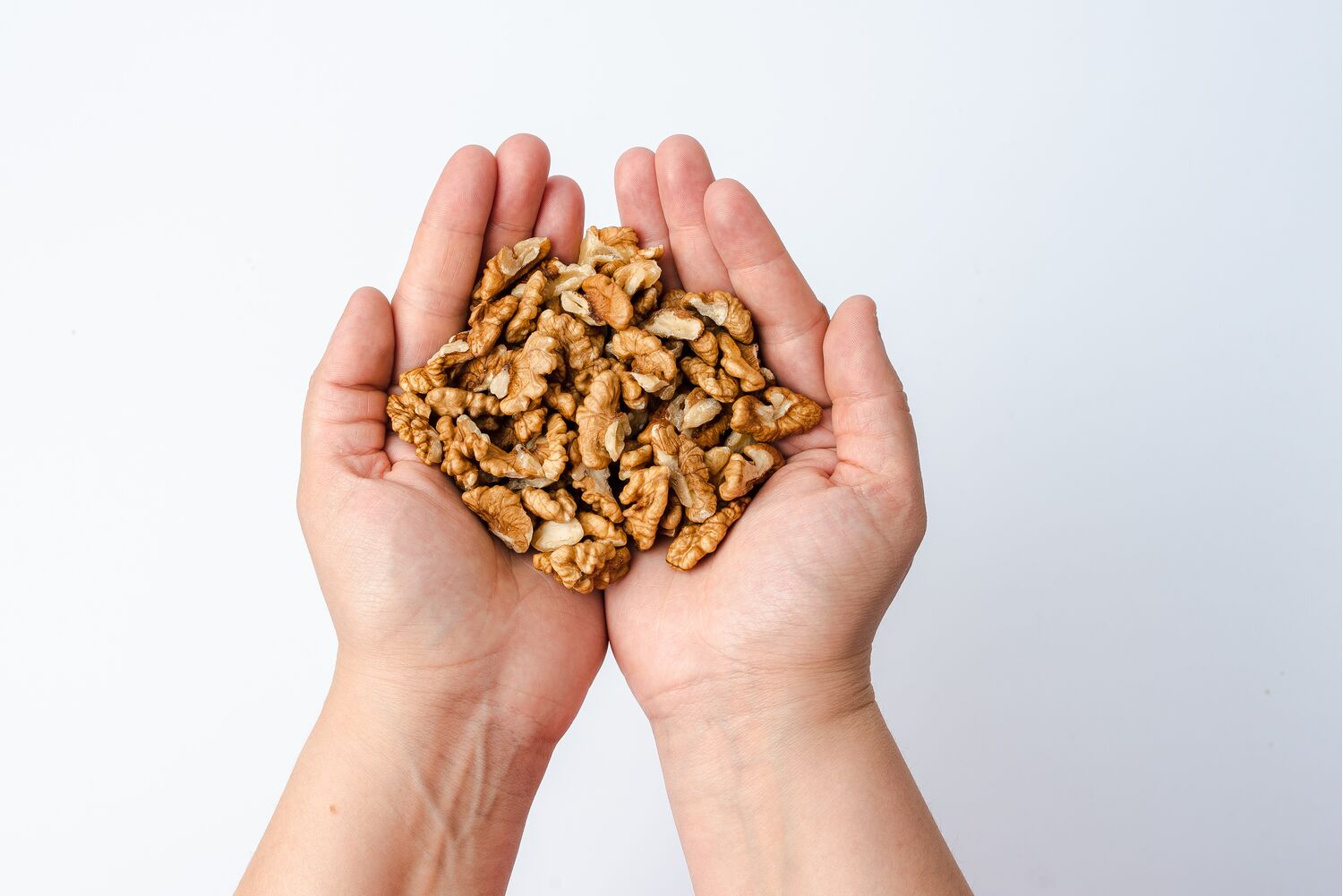 Walnut kernels Quarters + Eights