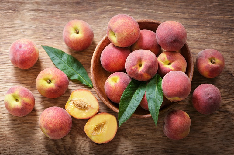 Peaches Guide: Nutrition, Benefits, Side Effects, and More