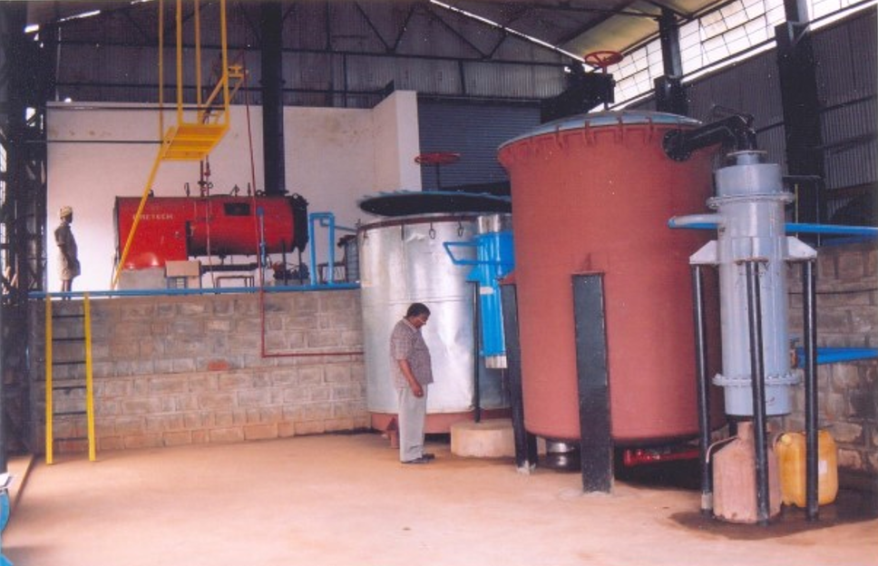 Steam distillation facility of sweet basil